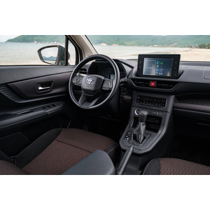 Toyota Avanza Premio MT