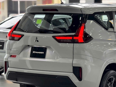 Mitsubishi Xpander AT