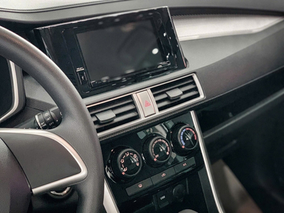 Mitsubishi Xpander AT