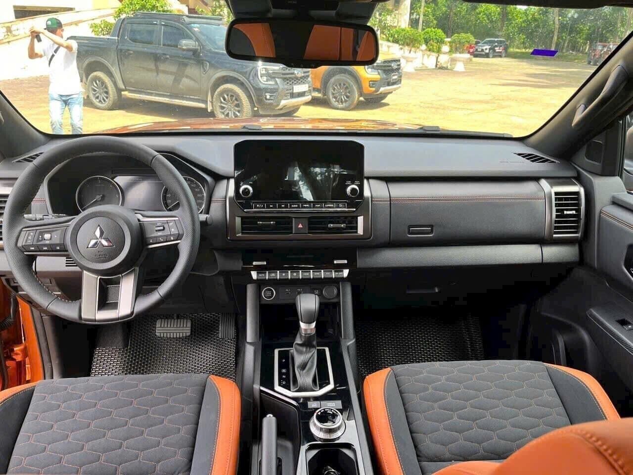 Mitsubishi Triton 4WD AT Athlete