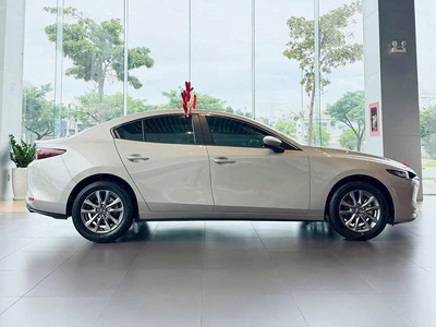 New Mazda 3 1.5L Luxury