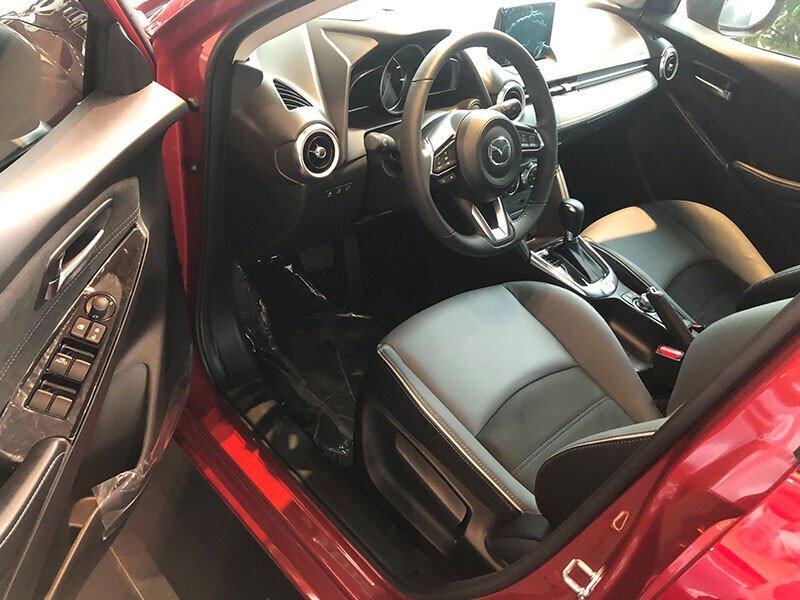 New Mazda 2 1.5 Sport Luxury