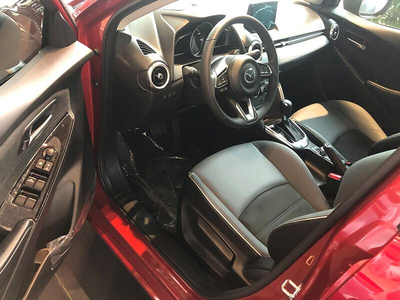 New Mazda 2 1.5 Sport Luxury