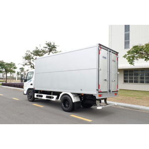 Xe tải Fuso Canter TF4.9 - Thùng kín - Tải 2 tấn