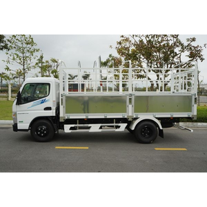 Xe tải Fuso Canter TF4.9 - Thùng mui bạt - Tải 2 tấn