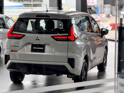 Mitsubishi Xpander AT