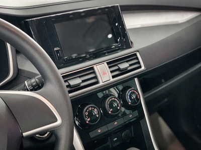Mitsubishi Xpander AT