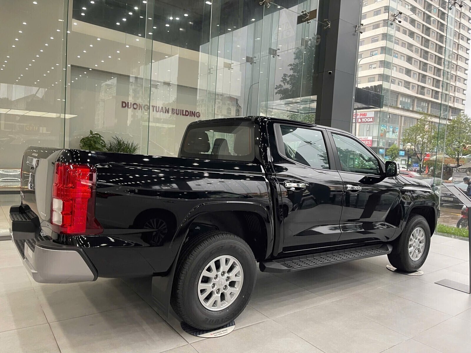 All-New Mitsubishi Triton 2WD AT GLX
