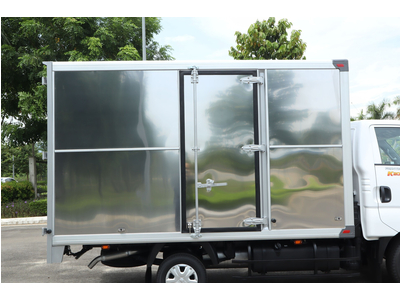 FRONTIER K200 - Thùng kín - Tôn kẽm - Tải 1.900 kg