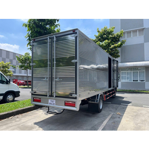 THACO Linker T2-6.9 - Thùng kín - tải trọng 3.3T