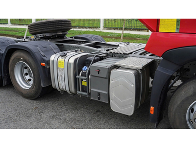 XE ĐẦU KÉO HOWO SINOTRUK T7H 6X4 CẦU LÁP