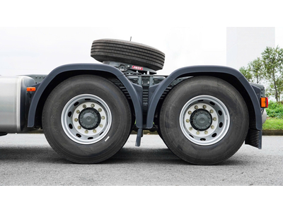 XE ĐẦU KÉO HOWO SINOTRUK T7H 6X4 CẦU LÁP