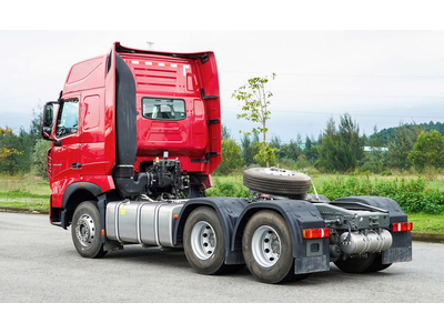 XE ĐẦU KÉO HOWO SINOTRUK T7H 6X4 CẦU DẦU