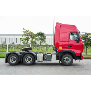 XE ĐẦU KÉO HOWO SINOTRUK T7H 6X4 CẦU LÁP