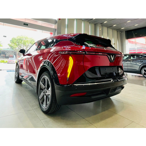 VinFast VF7 Eco
