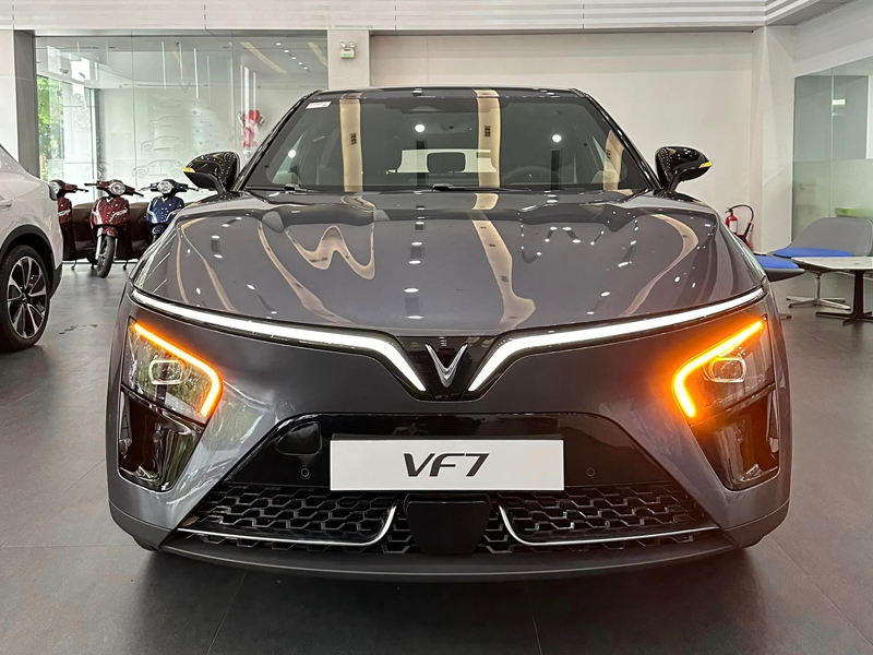 VinFast VF7 Plus