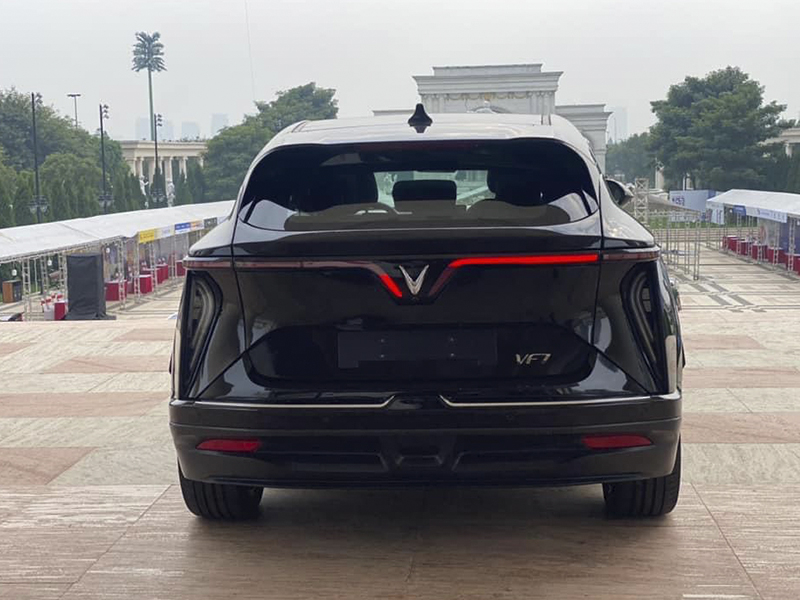 VinFast VF7 Plus