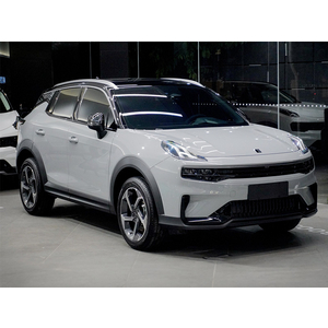 Lynk & Co 06