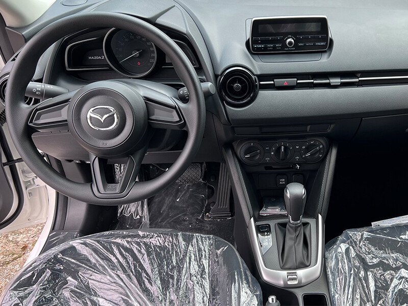 New Mazda 2 1.5 AT (E5)