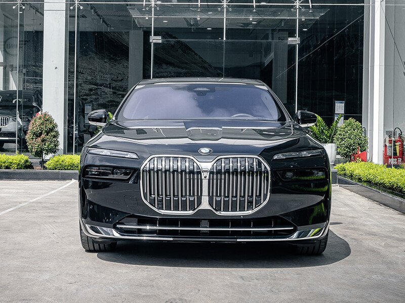 BMW 740i Pure Excellence