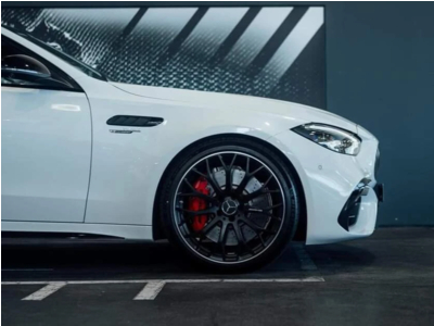 Mercedes-AMG C 63 S E Performance