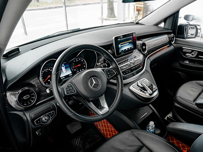 Mercedes-Benz V250 Luxury