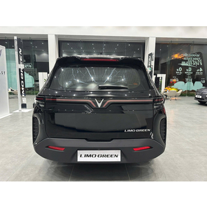 VinFast Limo Green