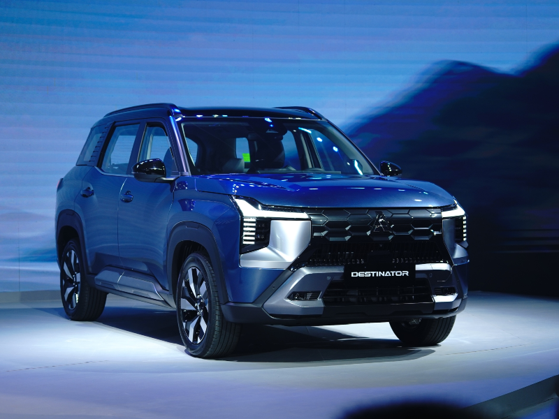 Mitsubishi Destinator Premium