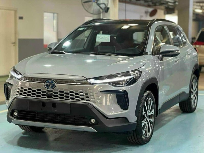 New Toyota Corolla Cross 1.8HV