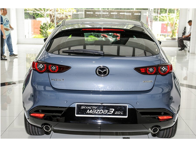 Mazda 3 1.5L Luxury (E5)