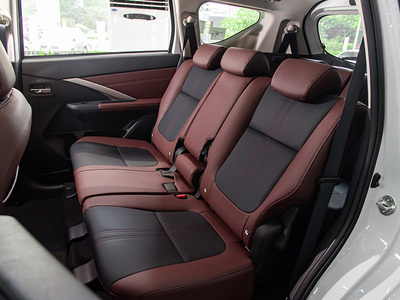 New Mitsubishi Xpander AT Cross