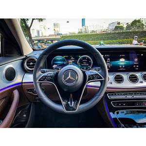 Mercedes-Benz E180