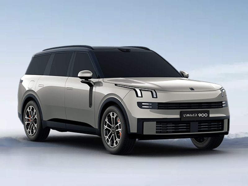 Lynk & Co 900