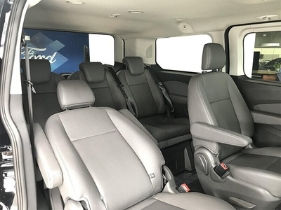 Ford Tourneo Trend (Máy xăng)