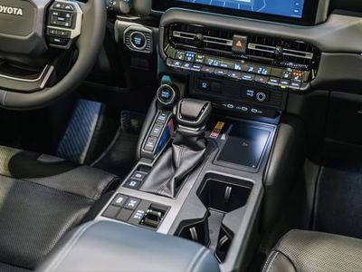 Toyota Land Cruiser Prado 2025