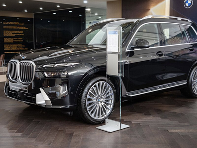 BMW X7 xDrive40i Pure Excellence LCI 2025
