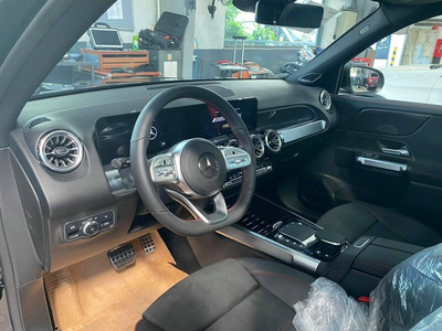 Mercedes-Benz GLB 35 4MATIC