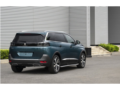 New Peugeot 5008 GT