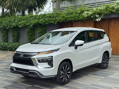 New Mitsubishi Xpander AT Premium