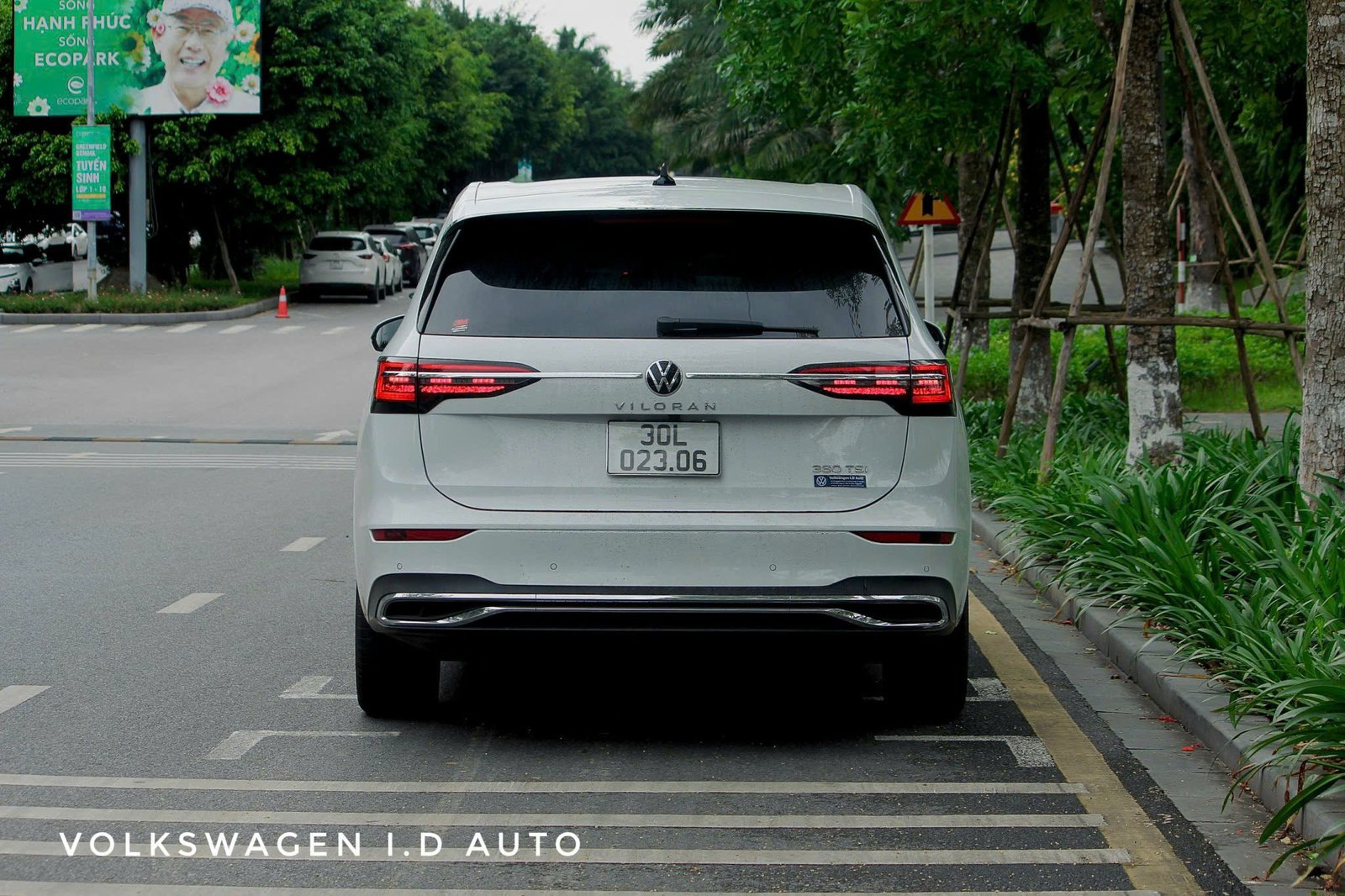 Volkswagen Viloran Luxury