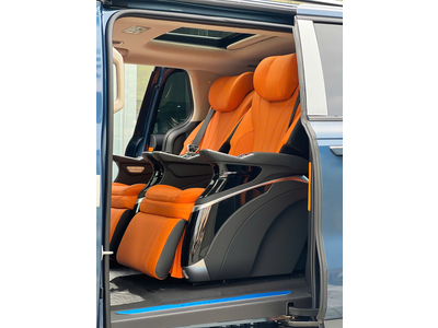 New Carnival 1.6T Signature 7S ( GHẾ VIP)