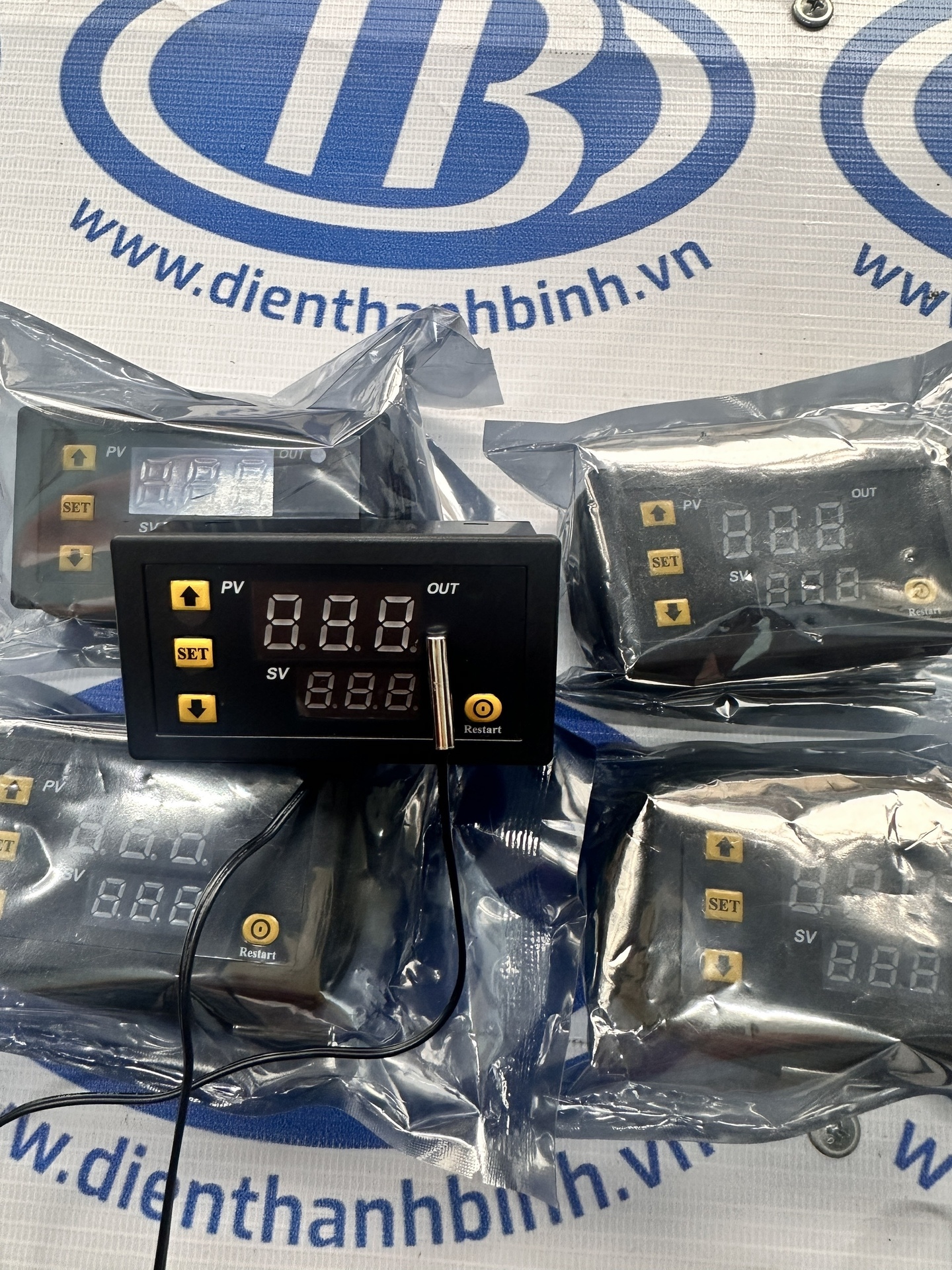 Bộ điều khiển nhiệt độ W3230+đầu dò nhiệt độ