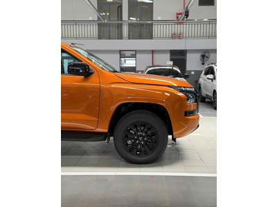 All-New Mitsubishi Triton 4WD AT Premium