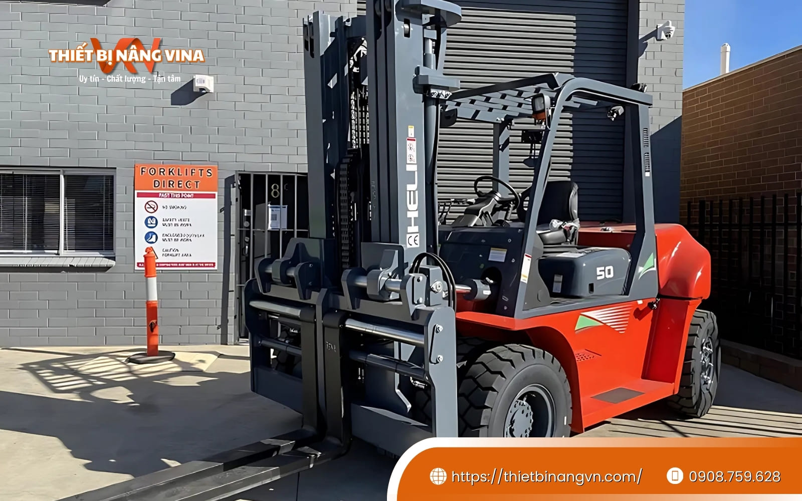 Xe nâng điện hoạt động êm ái và bảo vệ môi trường