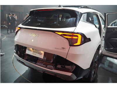 New KIA Sportage 1.6 Turbo HEV Signature AWD