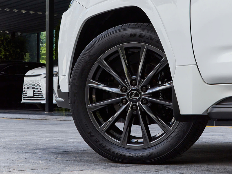 Lexus LX 600 F Sport