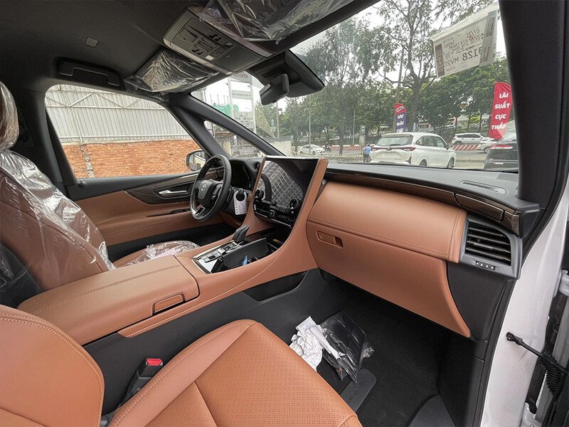 Toyota Alphard 2.4 Turbo