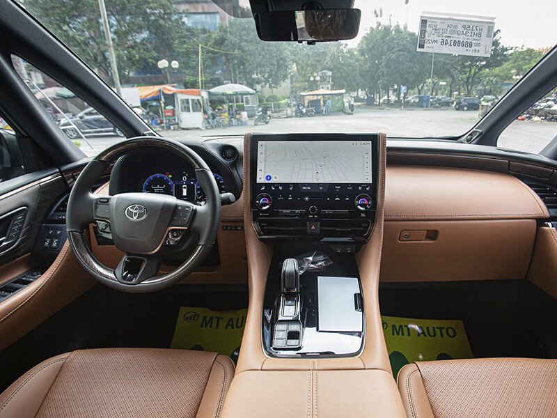 Toyota Alphard 2.4 Turbo