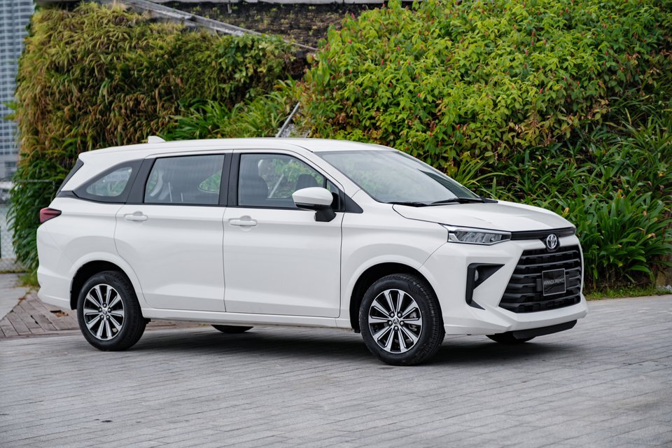 Toyota Avanza Premio CVT