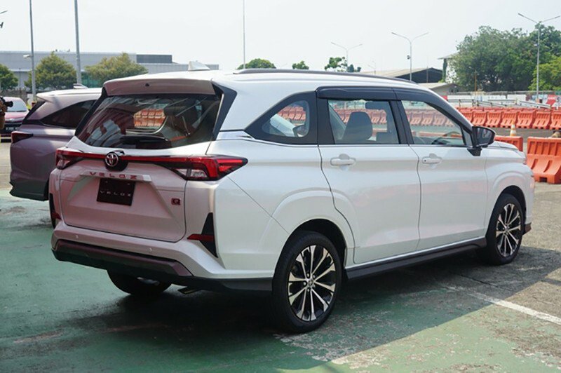 Toyota Veloz CVT